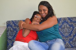 Cuidadores garantem inclusão de alunos com deficiência na Rede Municipal de Ensino