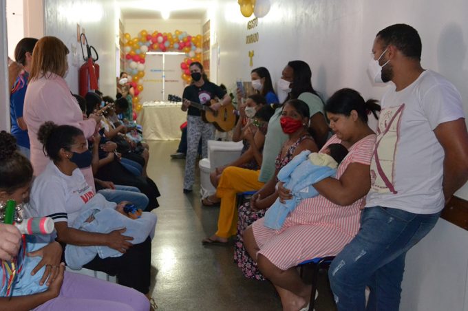 Hospital Esaú Matos encerra eventos da Semana Mundial de Aleitamento Materno com informação e música