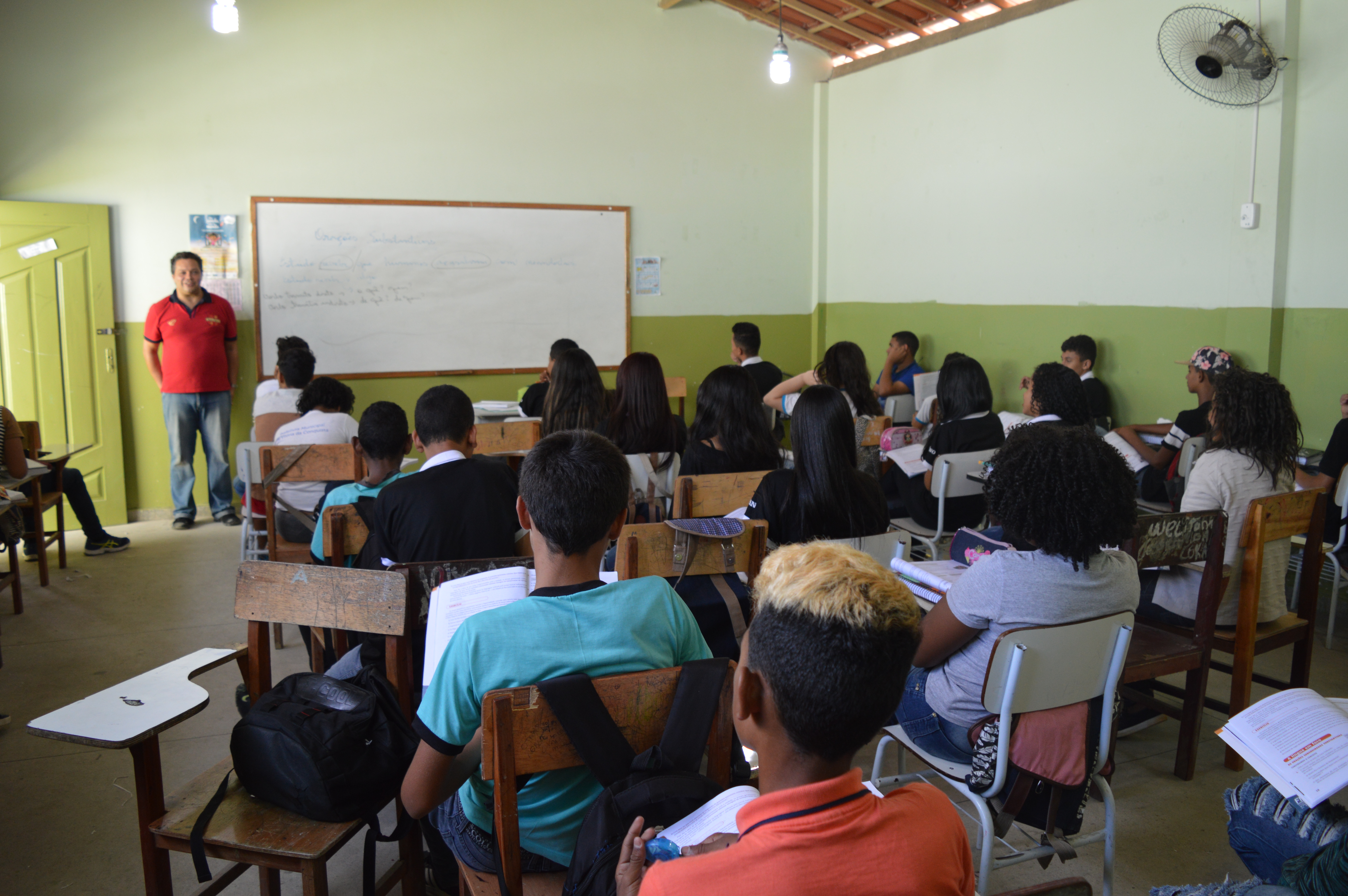 Alunos da Rede Municipal de Ensino participam de concurso de redação