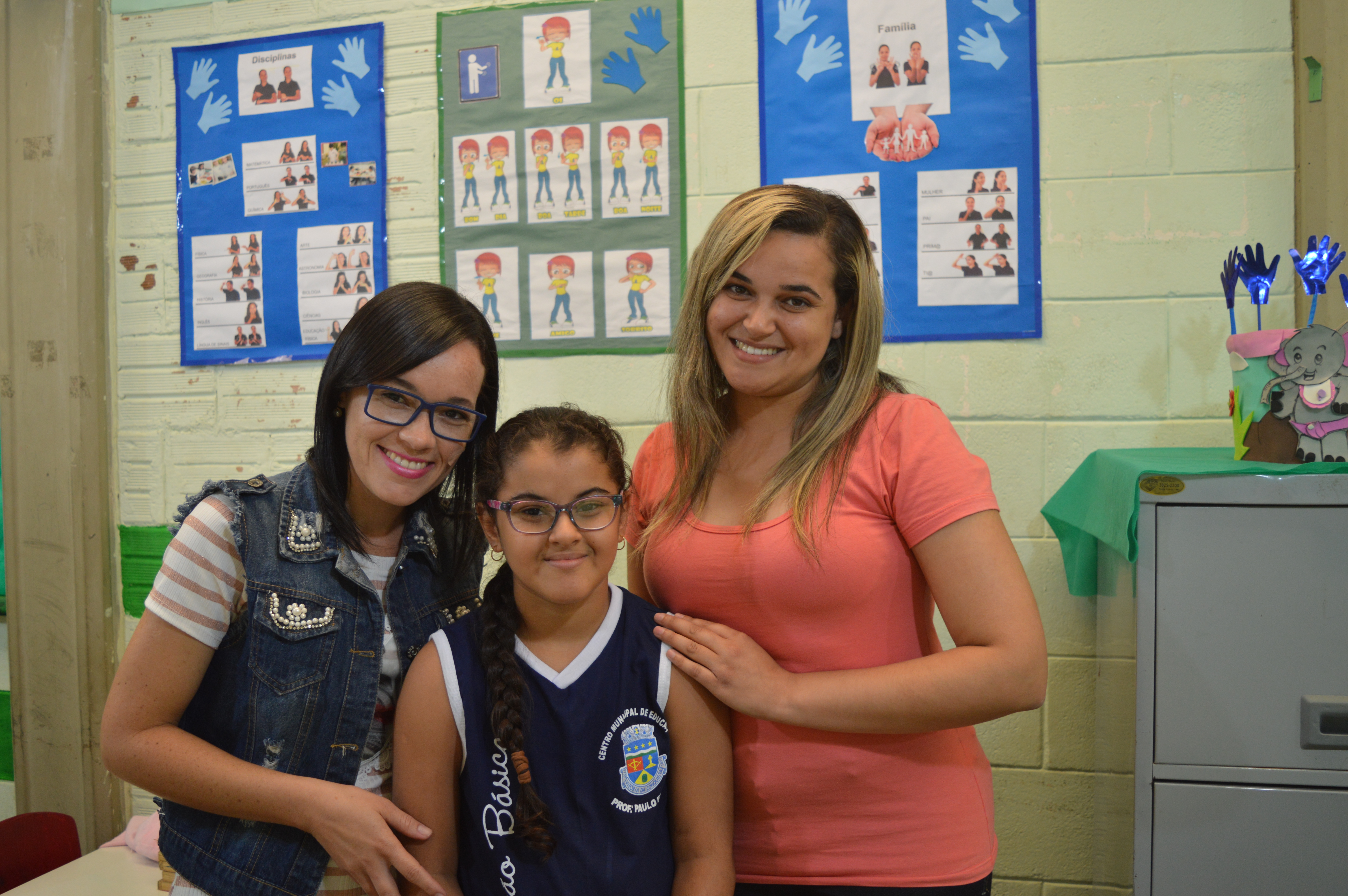 Ensino de Libras garante inclusão e mais autonomia aos alunos da Rede Municipal de Ensino