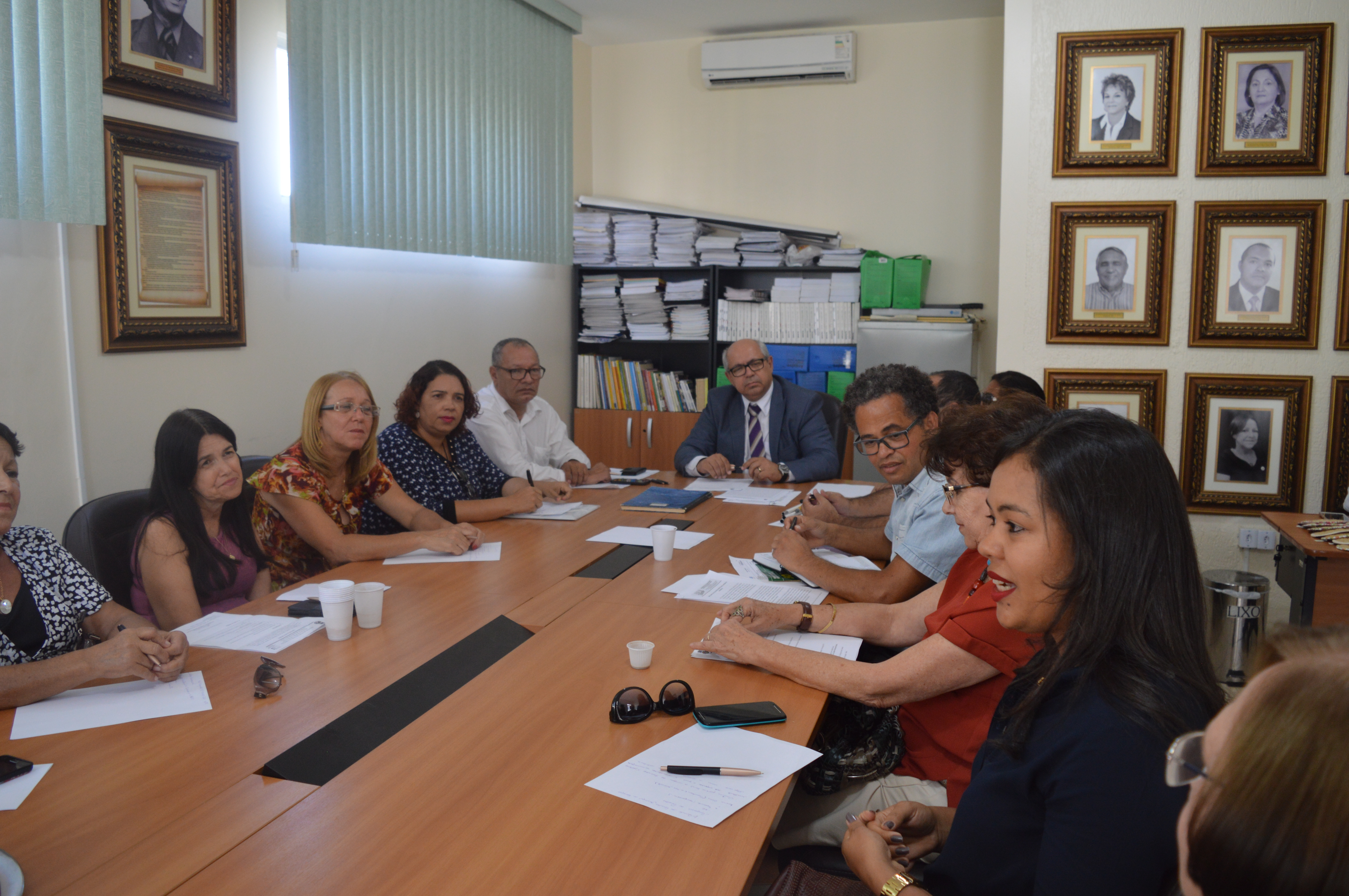 Novos membros do Conselho Municipal de Educação tomam posse