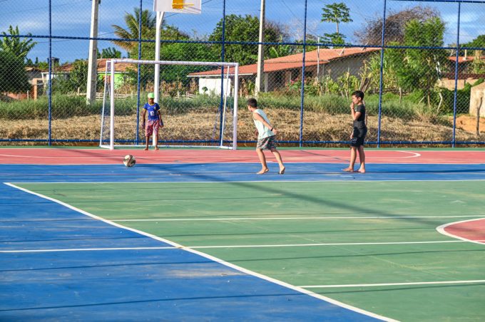 Acelera Conquista: Prefeitura entrega quadra poliesportiva de mais de R$ 450 mil no Povoado de Catarina I