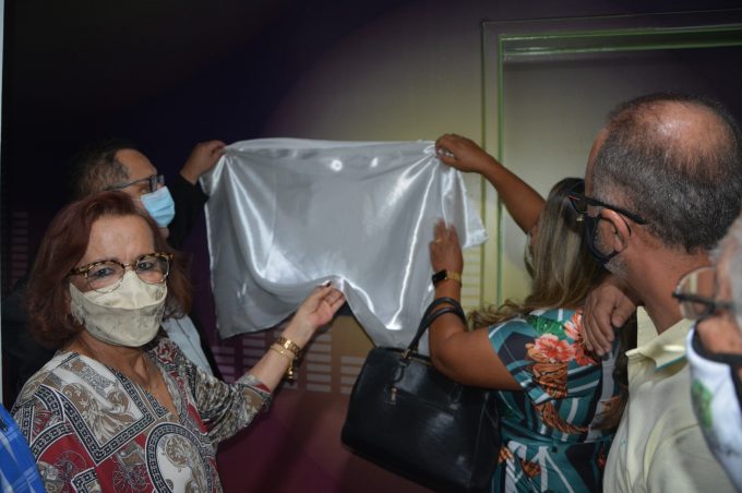 Prefeitura participa da inauguração das instalações da Rádio Câmara