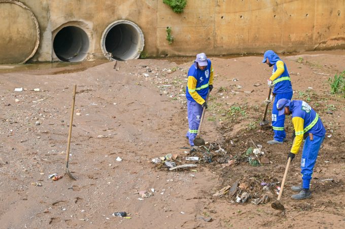 Prefeitura mantém monitoramento e intervenções em pontos atingidos pela chuva da última quinta-feira
