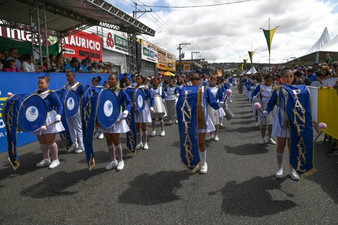 Vitória da Conquista celebra 203 anos de independência do Brasil com desfile cívico realizado na Avenida Integração