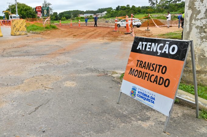 Prefeitura mantém ações emergenciais em resposta aos danos causados pela chuvas em Vitória da Conquista