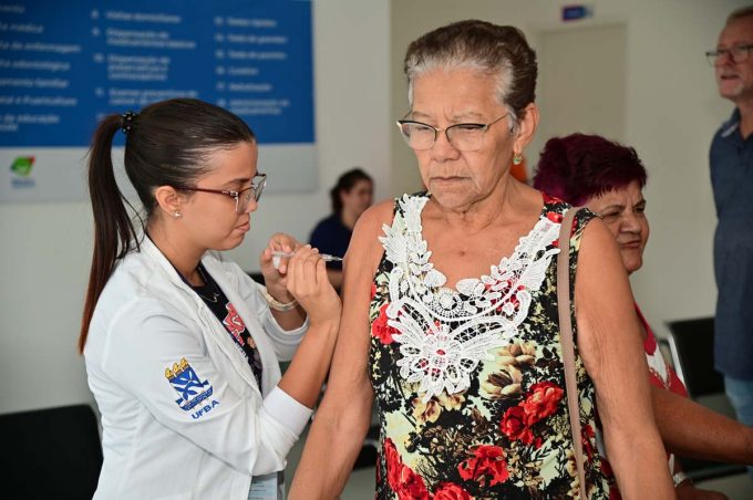 Dia D de Vacinação contra a Gripe aconteceu neste sábado, 10. Campanha segue durante o mês