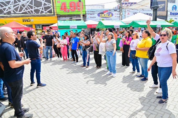 Ato de conscientização na Praça Nove de Novembro celebra Dia Nacional de Luta da Pessoa com Deficiência