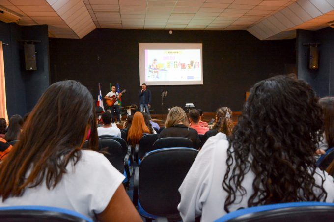 Prefeitura comemora Dia do Estagiário com oficinas sobre comunicação e carreira no serviço público