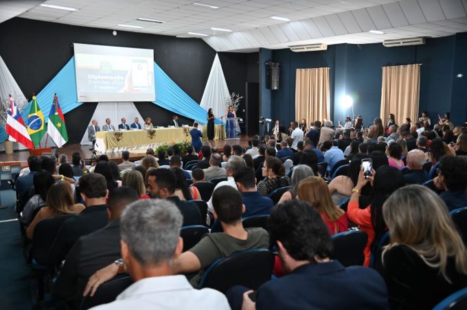 Prefeita Sheila Lemos, vice Aloisio Alan e vereadores eleitos são diplomados pela Justiça Eleitoral
