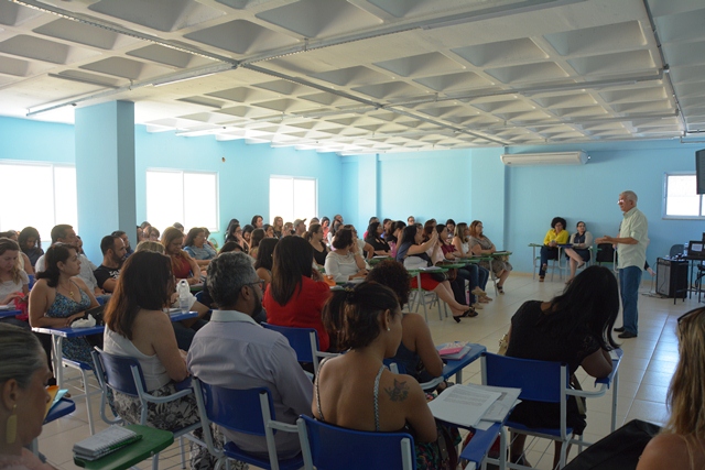 Secretaria Municipal de Educação promove capacitações focadas no processo de ensino/aprendizagem