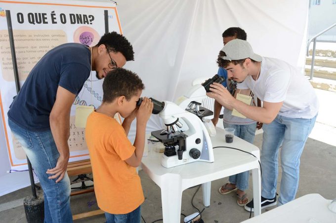 Cerca de 6 mil pessoas visitaram 19ª Semana Nacional de Ciência e Tecnologia