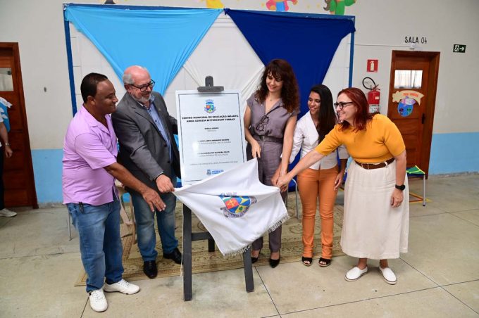 Governo Municipal entrega Cmei Anna Geruzia totalmente revitalizado