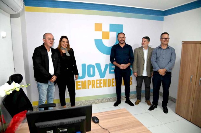 Sala do Jovem Empreendedor: Prefeitura inaugura espaço para incentivar a geração de emprego e renda para os jovens