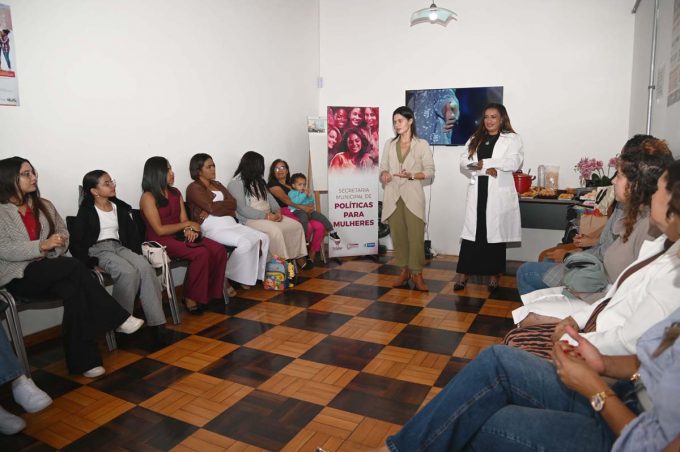 Prefeitura realiza entrega de certificado para participantes da 3ª edição do Projeto Mãos e Fios