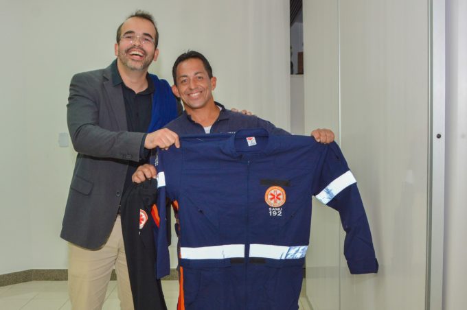 Socorristas do SAMU 192 Regional recebem novos uniformes