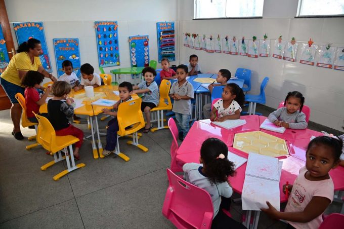 Após reforma e ampliação, novo Centro Municipal de Educação Infantil é entregue à comunidade do bairro Jardim Valéria