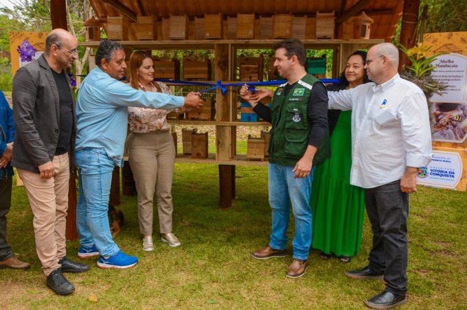 Prefeitura de Vitória da Conquista inaugura primeiro meliponário público da Bahia