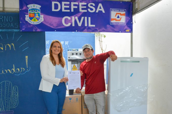 Por meio da Defesa Civil, Prefeitura distribui donativos para 35 famílias afetadas pelas chuvas