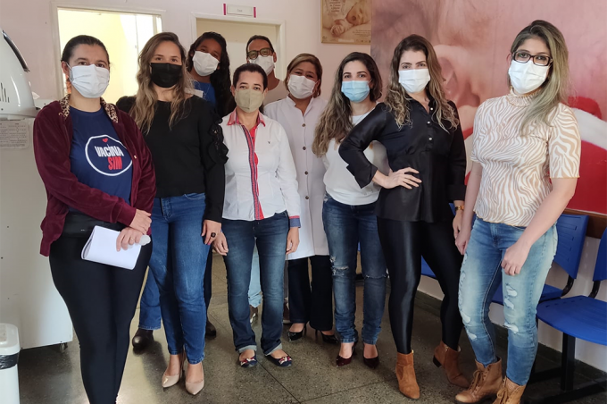Agosto Dourado: profissionais da Atenção Básica realizam visita ao Banco de Leite Humano de Vitória da Conquista