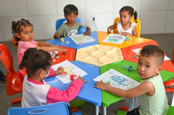 Governo Municipal e Caixa formalizam parceria para modernizar infraestrutura da Educação Infantil e construir novas creches