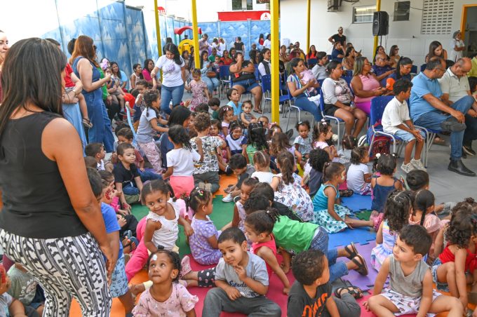 Governo Municipal entrega Cmei Maria de Lourdes Torres Domingos revitalizado à população do bairro Brasil