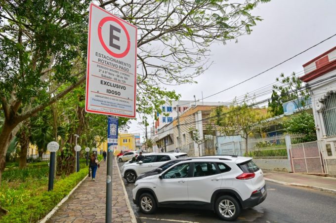 Prefeitura institui comissão para fiscalizar concessão do Sistema de Estacionamento Rotativo Pago
