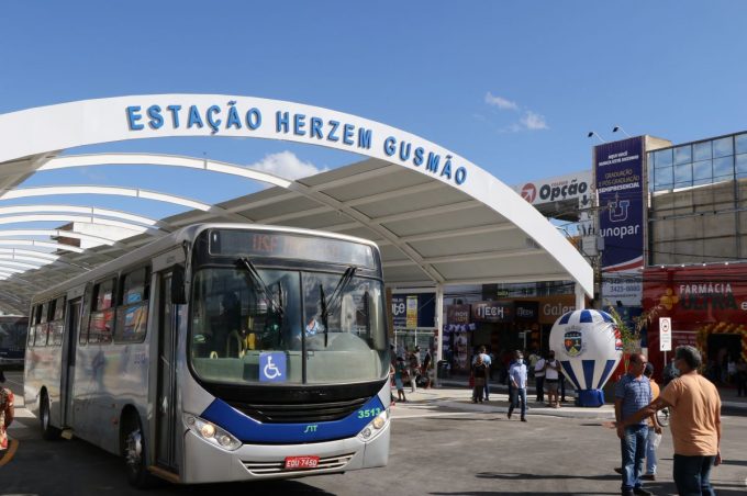Prefeitura publica decreto de modernização de pontos de ônibus com avanços tecnológicos e dispositivos de segurança