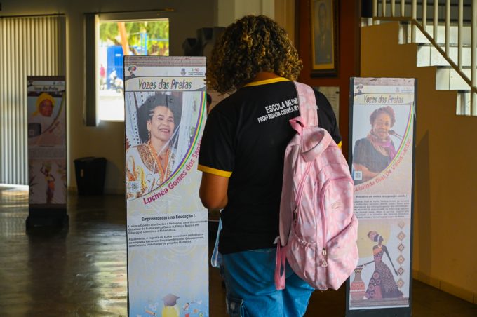 Exposição Vozes das Pretas retrata e homenageia mulheres negras de representatividade nacional e municipal