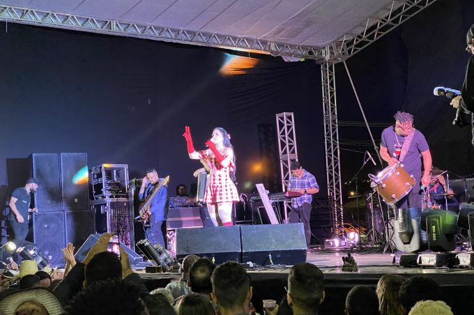 Robertinha mostra porque é tão querida do público do Arraiá da Conquista
