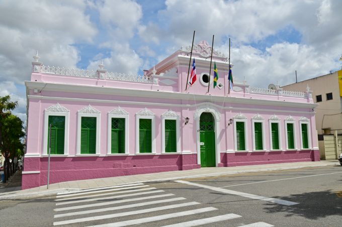 Prefeitura antecipa salário de abril dos servidores para esta quarta-feira, 30