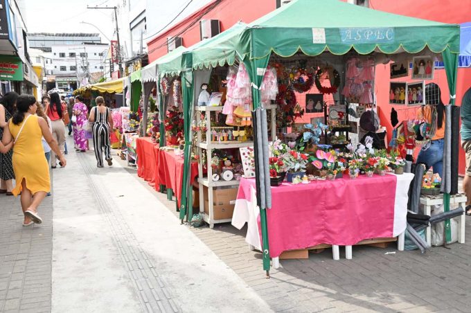 Feira de Economia Solidária movimenta comércio conquistense até o dia 24