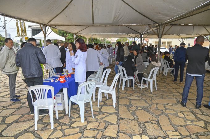 Ação de Saúde atendeu população dos bairros Guarani, Alto Maron, Pedrinhas e adjacências neste domingo