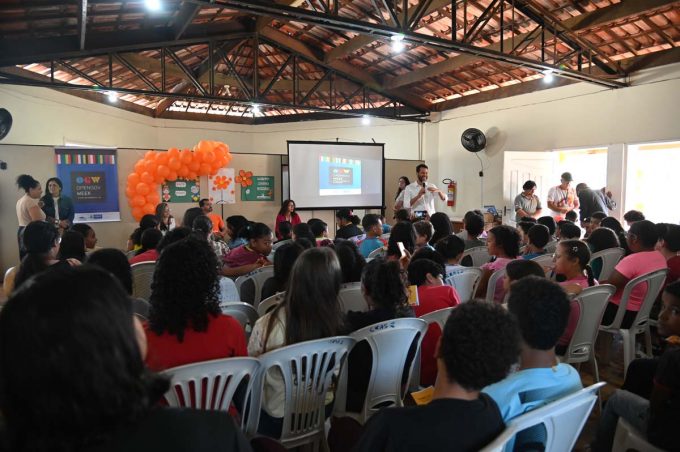 Giro Aberto leva debate sobre transparência e participação social a adolescentes do Cras Vila América