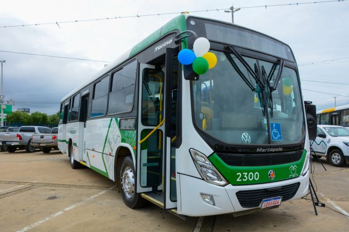 Novas tarifas para corridas de táxi e transporte da zona rural começaram a valer nesta segunda-feira, 13