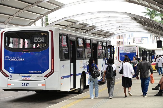 Estudantes podem se cadastrar até 6 de novembro para garantir transporte gratuito nos dias do Enem