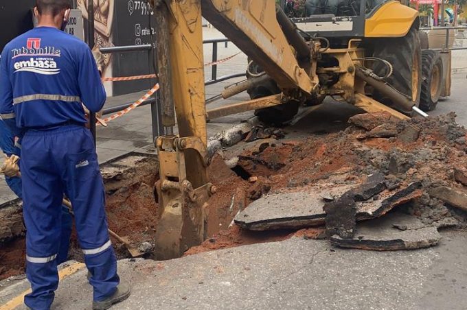 Trânsito: Rua Francisco Santos interditada até segunda-feira (2)