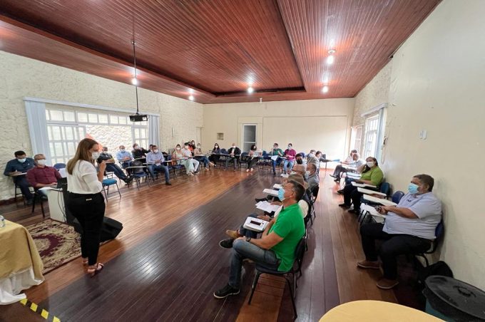 Secretários municipais apresentam à prefeita Sheila Lemos plano de ações para este ano