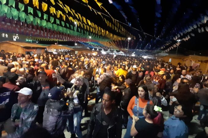 Vila Junina tem mais três atrações regionais hoje que prometem o melhor arrasta-pé