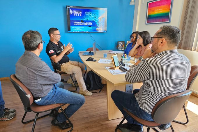 Semdes e Cicom se reúnem para fortalecer rede de proteção social em Vitória da Conquista