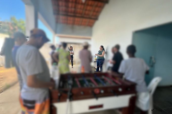 Usuários do Abrigo Pernoite participam de oficina sobre inserção no mercado de trabalho