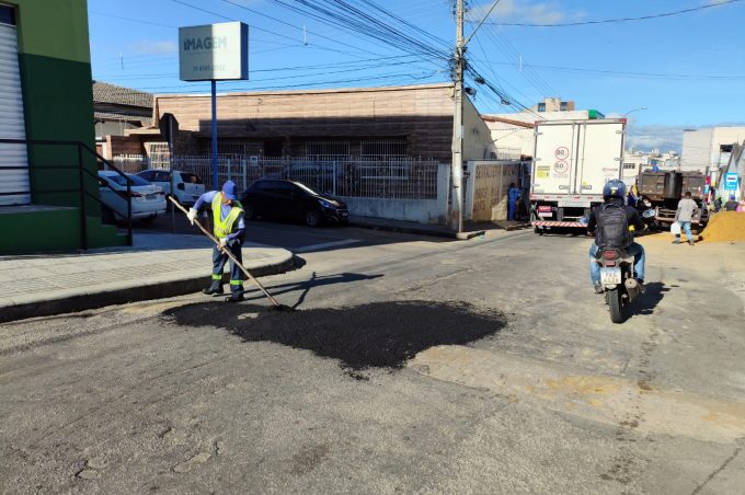 Operação Tapa-Buraco: Prefeitura já executou serviço de manutenção em mais de 100 vias no mês de maio