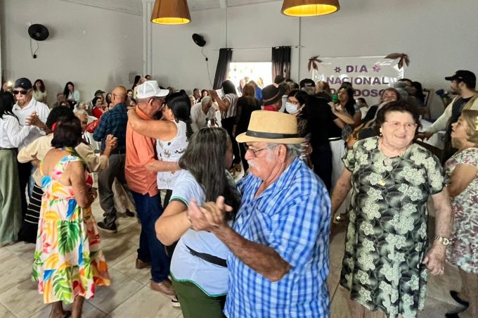 Centro de Convivência do Idoso celebra Dia Nacional da Pessoa Idosa com música e atividades culturais