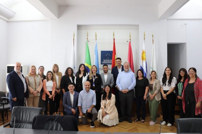 Vitória da Conquista participa de etapa internacional do “Ciudades al Mundo 2025” em Montevidéu