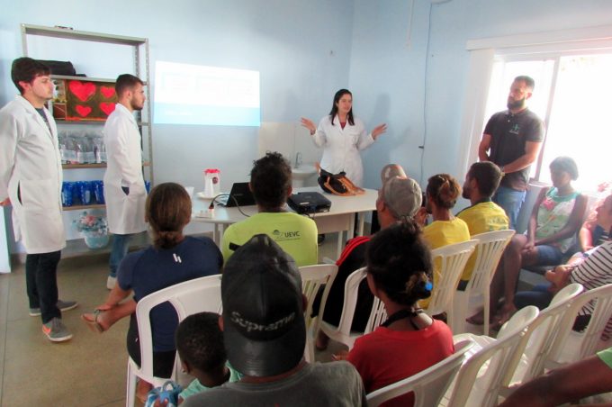 Centro Pop Adulto realiza palestra para pessoas em situação de rua