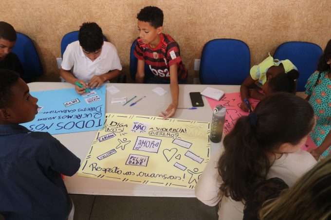 Crianças e adolescentes se mobilizam contra devolução do CIDCA e do Complexo de Escuta Protegida