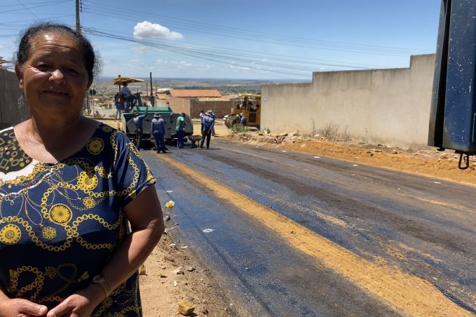 Pavimentação chega ao bairro Cidade Maravilhosa e é motivo de alegria para moradores