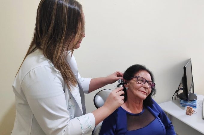Cemerf concedeu mais de 2 mil aparelhos auditivos em três anos