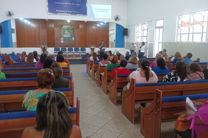 Smed realiza formação sobre escuta especializada com gestores e coordenadores escolares