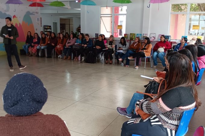 Escuta e avaliação na educação infantil é tema de curso para professores da rede municipal